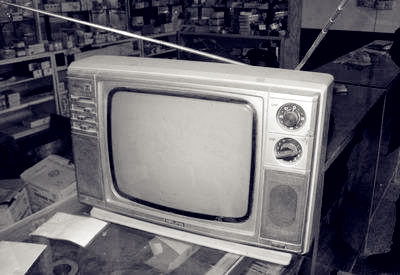 黑白电视机